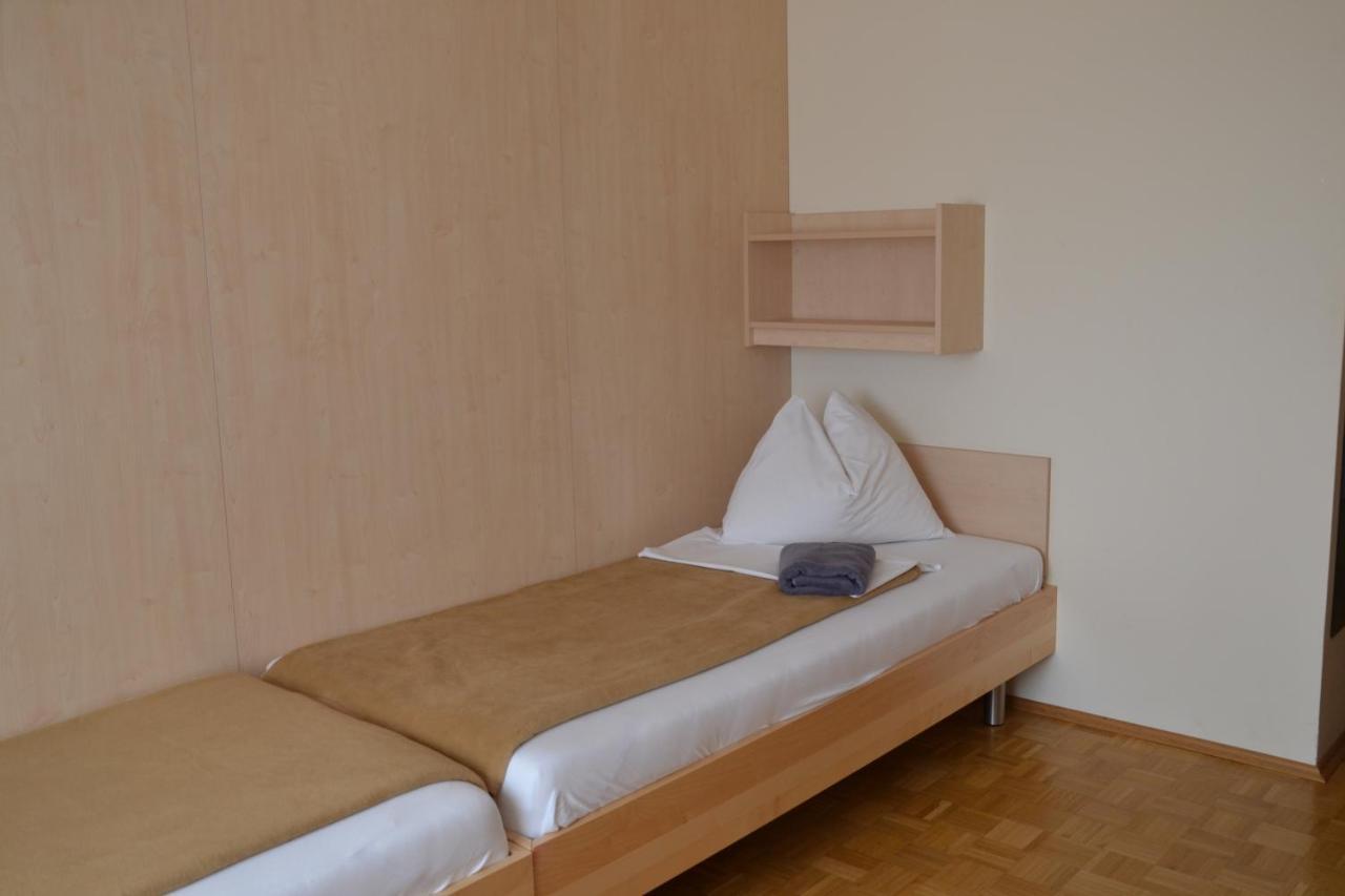 Mladinski Dom - Hostel Klagenfurt am Woerthersee Eksteriør bilde