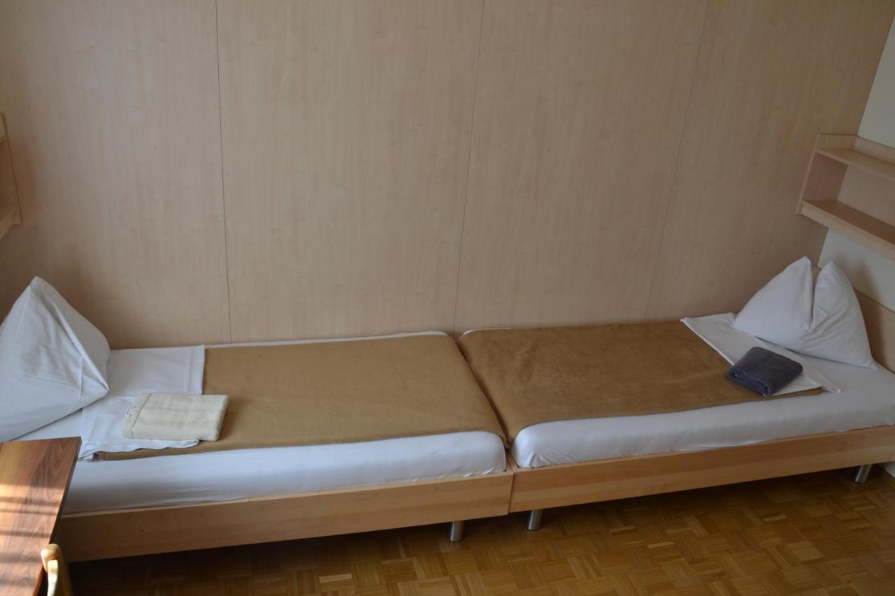 Mladinski Dom - Hostel Klagenfurt am Woerthersee Eksteriør bilde